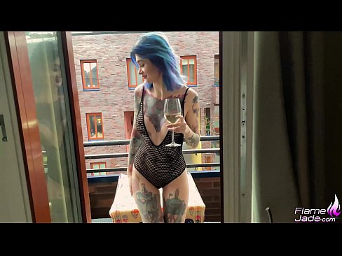 ❤️ Neska Ikaragarria trago batez zurrupatzen eta zeru zabalean sutsuki izorratzen Pornografia gurean eu.redporn-tv.ru ❌❤
